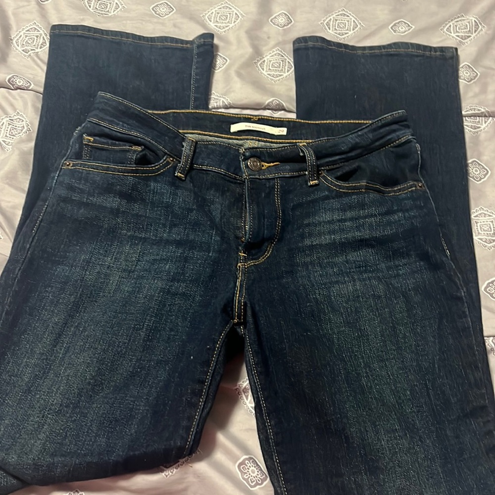 Levi jeans bootleg size 29